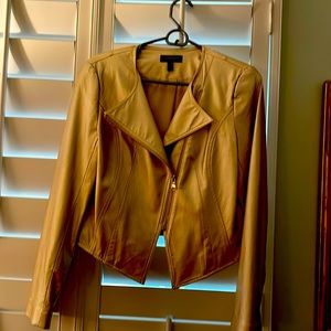 Beautiful Gold metallic jacket with zipper.